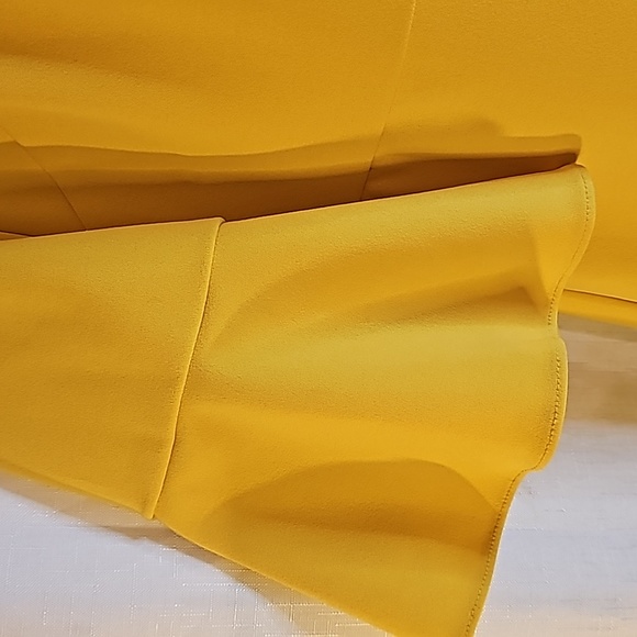 3/$20 Nine West 6 Bell Sleeve Dress - Picture 3 of 8